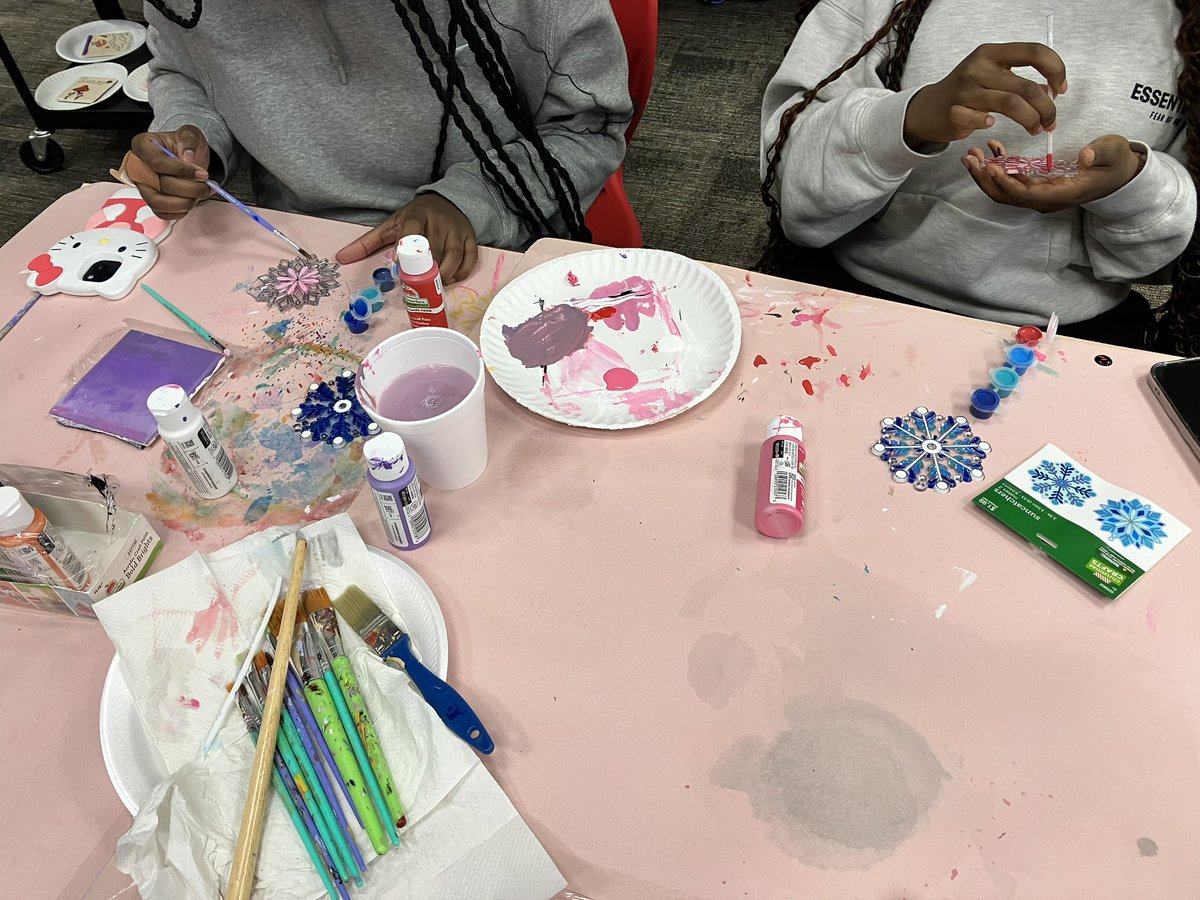 Alief Taylor Library tweet media