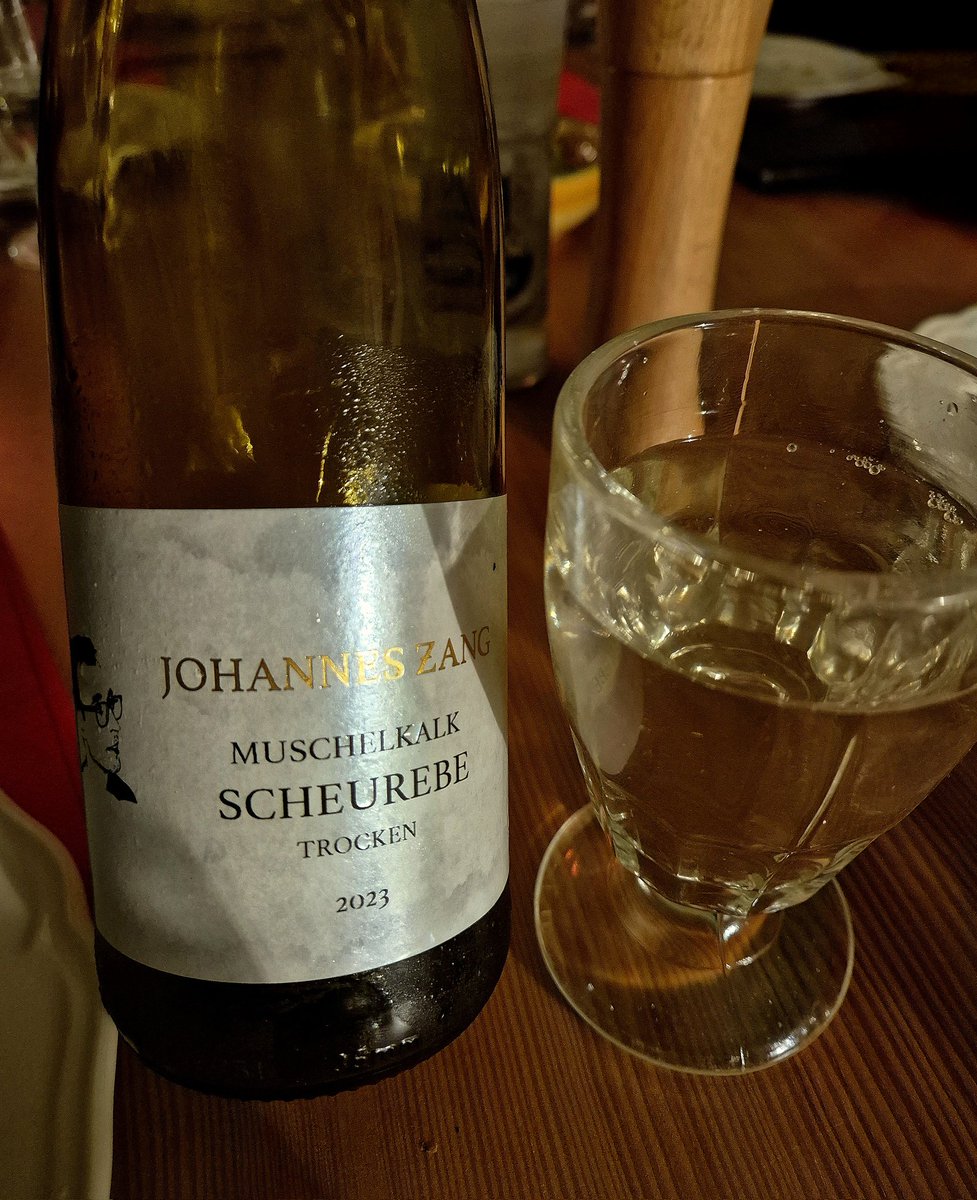 Opernjunkie tweet media