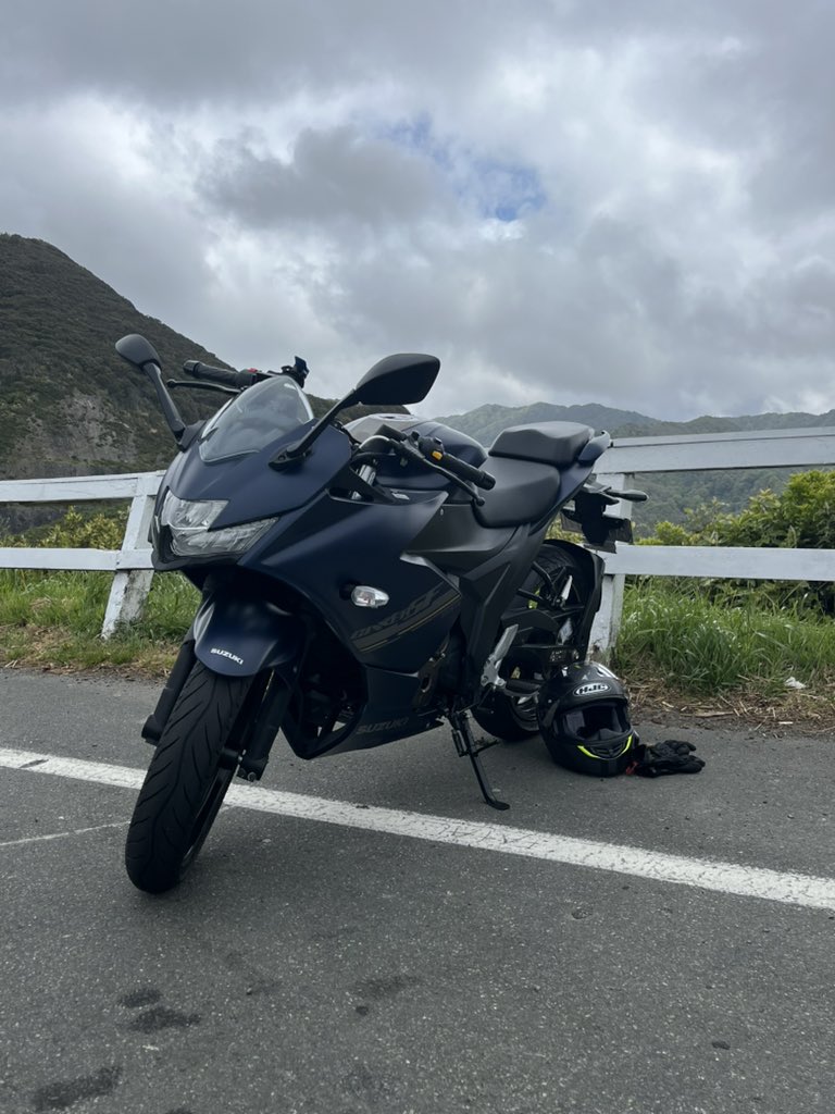 kadoxfirefox's tweet photo. Any bikers? 🔥 https://t.co/TJzOWXG4Ge