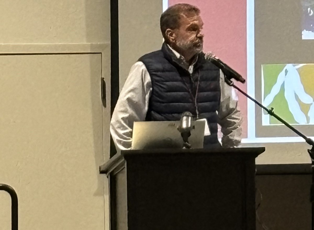 MSLandBank's tweet image. Proud to be a Gold Sponsor of the @MSUExtService 2024 Row Crop Short Course. CEO Chad Crow was able to address the attendees and let them know how Mississippi Land Bank supports the agricultural community in MS. Thank you, MSU, for organizing this wonderful event!