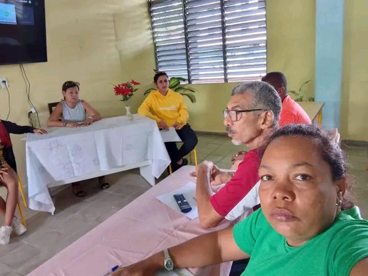 ManifiestoIpa's tweet photo. Presentación del informe final como parte del Examen Final Profesional del Técnico Medio en Contabilidad con la especialización en Auditoría. ###TransformandoEtpCubana #CubaMined @CubaMined @EtpTunas @EducacionJobabo https://t.co/9eVHxkkcyz