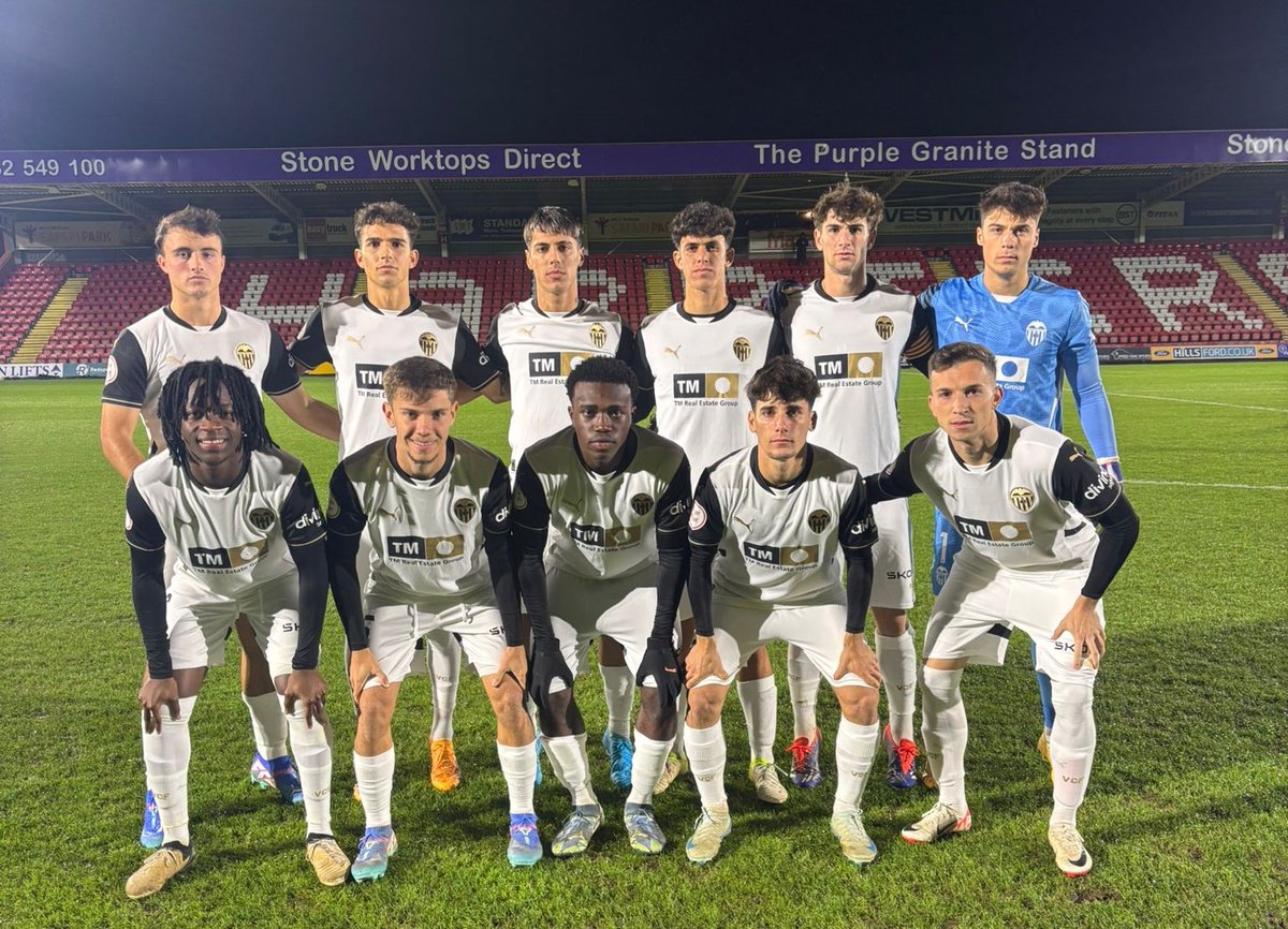 📝 CRÓNICA | Victoria del #VCFMestalla en la visita al <a href="/WolvesAcademy/">Wolves Academy</a> (0⃣-1⃣)

🦇El filial venció con gol de <a href="/aimarblazquez10/">Aimar Blazquez Labraca</a>

🏴󠁧󠁢󠁥󠁮󠁧󠁿 Clasifica para los 1/4 de la #PLInternationalCup

ℹ️ valenciacf.com/cronica-victor…

#WolvesVCFMestalla 🟡⚫️🦇