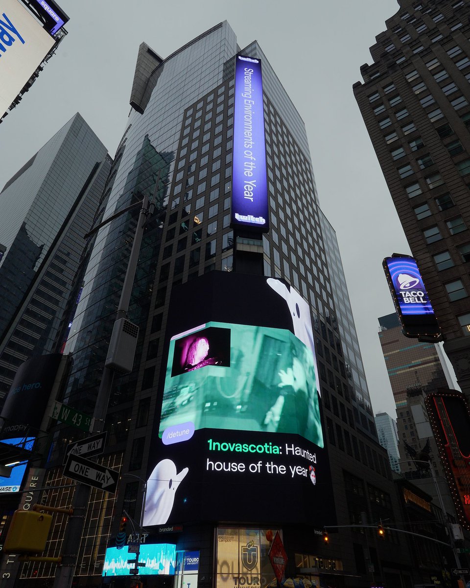 YALL MY FACE IS CURRENTLY BLASTED ON A BILLBOARD IN TIMES SQUARE?!

as a former New Yorker this is SURREAL 

😭💜