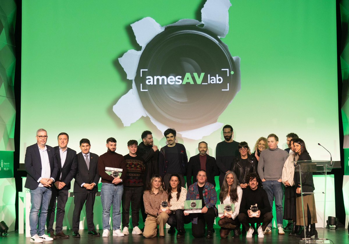 ValentinFormoso's tweet photo. En Ames entregamos esta noite os premios #AmesAVLab, unha aposta da @Depucoruna e @concellodeames polo talento emerxente do sector audiovisual de Galicia. 

Parabéns a tod@s os participantes! https://t.co/wM6dcRvpzb