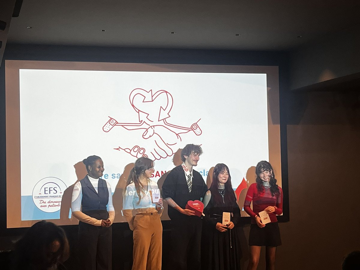 JB Légal (@jblegal) on Twitter photo Fier de nos étudiants de Master 1 à la finale du Nudge Challenge. Cette année nous revenons avec un trophée (mais on en aurait largement mérité deux 😌)
<a href="/peggychekroun/">Peggy Chekroun</a>
<a href="/UParisNanterre/">Université Paris Nanterre</a> <a href="/UPN_Recherche/">Université Paris Nanterre - 𝐑𝐞𝐜𝐡𝐞𝐫𝐜𝐡𝐞</a> Fier de nos étudiants de Master 1 à la finale du Nudge Challenge. Cette année nous revenons avec un trophée (mais on en aurait largement mérité deux 😌)
<a href="/peggychekroun/">Peggy Chekroun</a>
<a href="/UParisNanterre/">Université Paris Nanterre</a> <a href="/UPN_Recherche/">Université Paris Nanterre - 𝐑𝐞𝐜𝐡𝐞𝐫𝐜𝐡𝐞</a>
