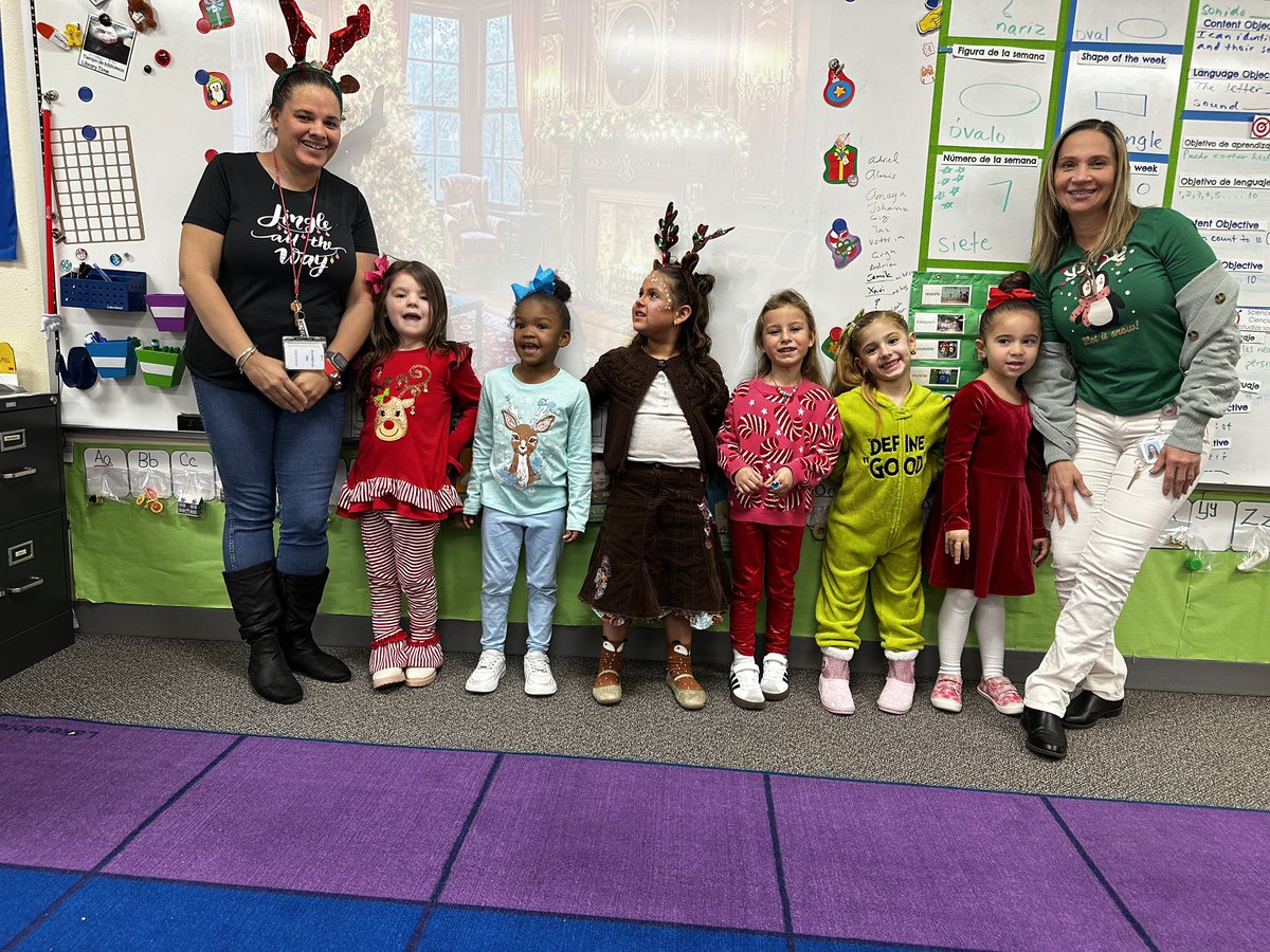 DaffronDeputies's tweet image. Students and staff were wrapped up in festive cheer, dressed like presents, sparkled like Christmas tress, and pranced around like reindeer. #teamdaffron 🎁 🌲 🦌 #teamuptuesday #PoweredbyLearning #CommittedtoExcellence #TeamPlanoISD #WinningForKids #OneMissionOneTeam
