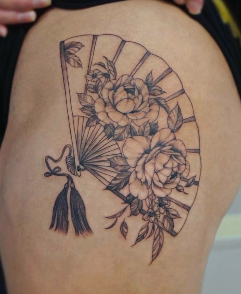 Inkn0ut's tweet photo. A unique blend of petals and patterns, where tradition meets personal expression. 
Tattooed by @mmonica_tattoo

@inkn0ut #inknout 

#tattoos #tattooideas #blackandgreytattoo #blackandgreytattoos #torontotattooartist #torontotattooshop #tattooart #tattoolife #inked #tattoooftheday https://t.co/lBMRsLnigI