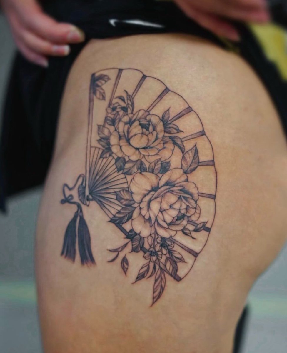 Inkn0ut's tweet photo. A unique blend of petals and patterns, where tradition meets personal expression. 
Tattooed by @mmonica_tattoo

@inkn0ut #inknout 

#tattoos #tattooideas #blackandgreytattoo #blackandgreytattoos #torontotattooartist #torontotattooshop #tattooart #tattoolife #inked #tattoooftheday https://t.co/lBMRsLnigI