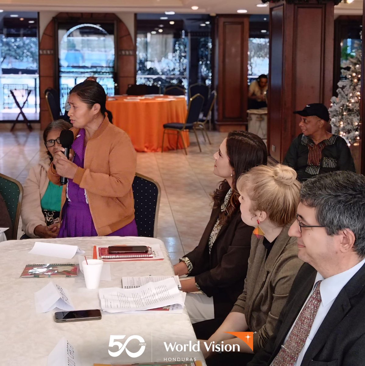 En el marco de los 16 días de activismo de Eliminación de la violencia contra la mujer y día de los Derechos Humanos, World Vision, UNFPA, USAID y la Red de Mujeres Indígenas y Afrohondureñas, realiza taller sobre la Política Nacional de Mujeres Indígenas Afrohondureñas.