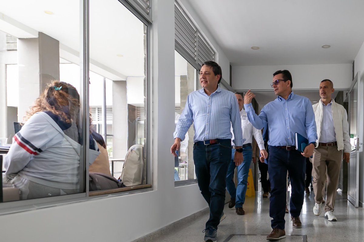 ¡Desde el <a href="/Ministerio_TIC/">Ministerio TIC</a> apoyaremos la creación del programa de Ingeniería en IA y Ciencia de Datos de la <a href="/unicauca/">Universidad del Cauca</a>! Lo anunciamos hoy en Popayán junto al representante <a href="/Jorge_BastidasR/">Jorge Bastidas - Pacto Histórico Cauca</a> y directivos de la universidad como su rector Deibar René Hurtado; Francisco José Pino