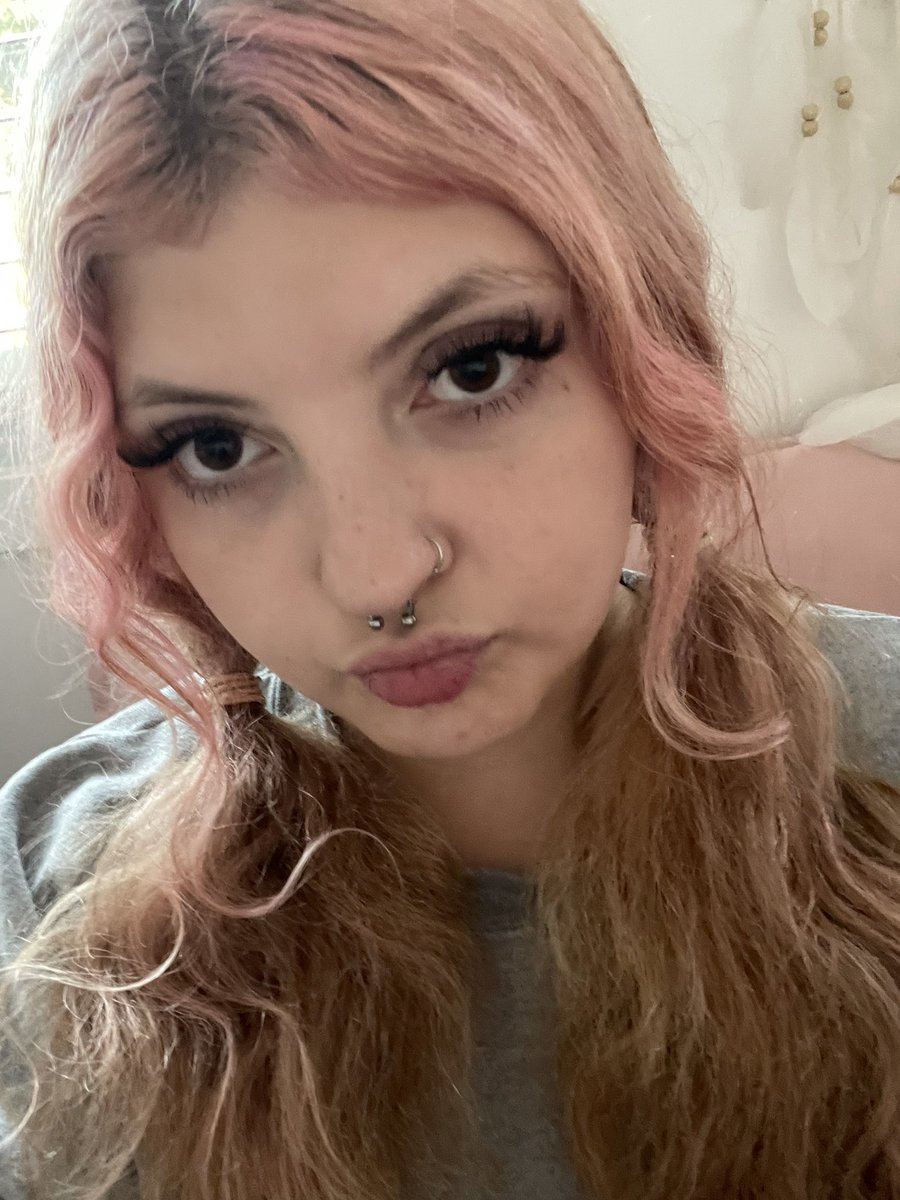 serenaprincesss's tweet photo. reminder that i’m perfect without trying + i could ruin you with nothing but my cute face https://t.co/TyVPmIWRtV