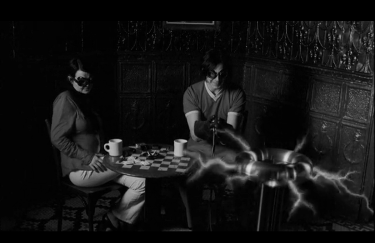 meg white and jack white in jim jarmusch's coffee and cigarettes <3