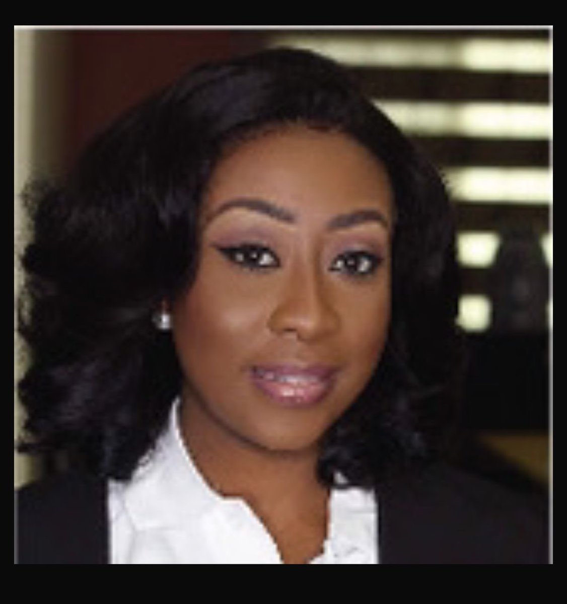 This lady here by name Lydia Atiemo and Kusi BOATENG’s wife have committed a lot of crimes at the YEA. More to come.😡😡😡😡
