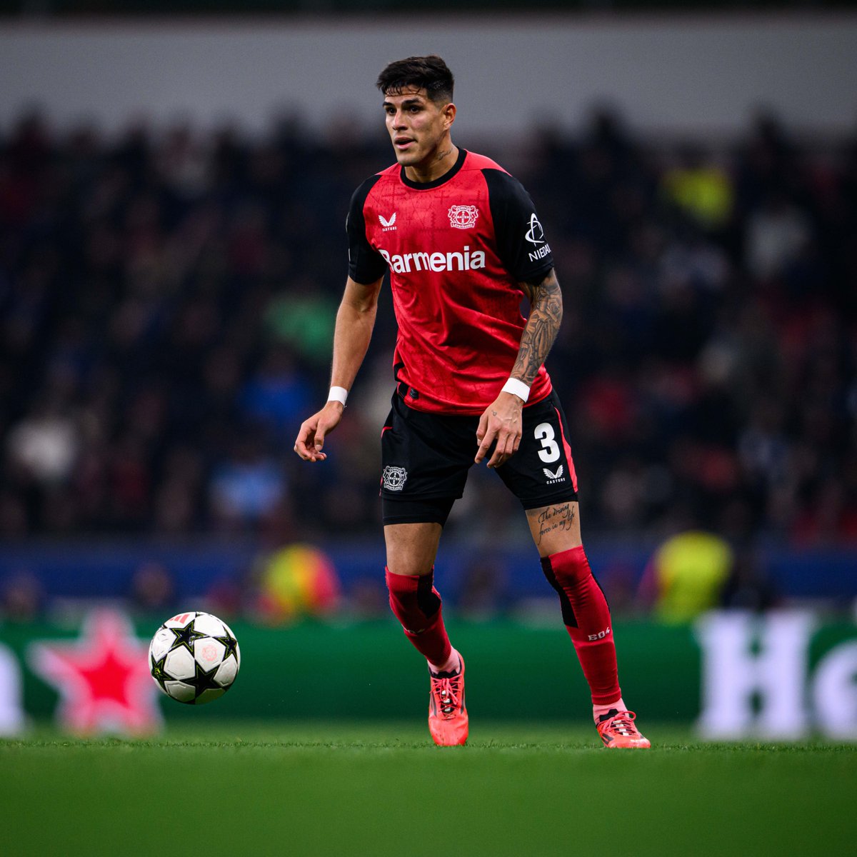 bayer04_es's tweet photo. El partido de Piero como lateral 👌🏻🔝

⌚️ #B04Inter 0-0 (71’) | #SomosBayer04 🖤❤️ https://t.co/JNqruaQIeU