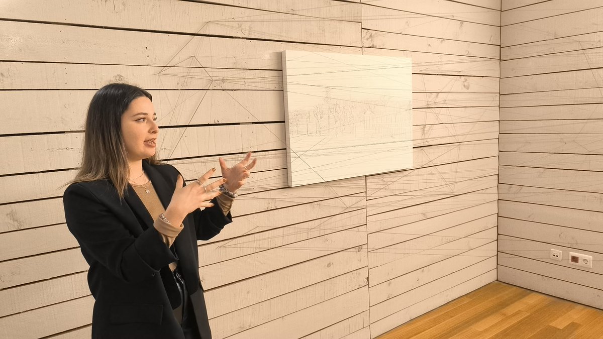 CCultura's tweet photo. 🎨 Inaugúrase na Zona C ‘Sobre debuxar, fiar e habitar’, unha intervención artística de Nerea Cordeiro que explora a converxencia entre o debuxo, a escultura e a arquitectura
#CompostelaCultura #artesvisuais #ZonaC https://t.co/oCIN6bZRHW