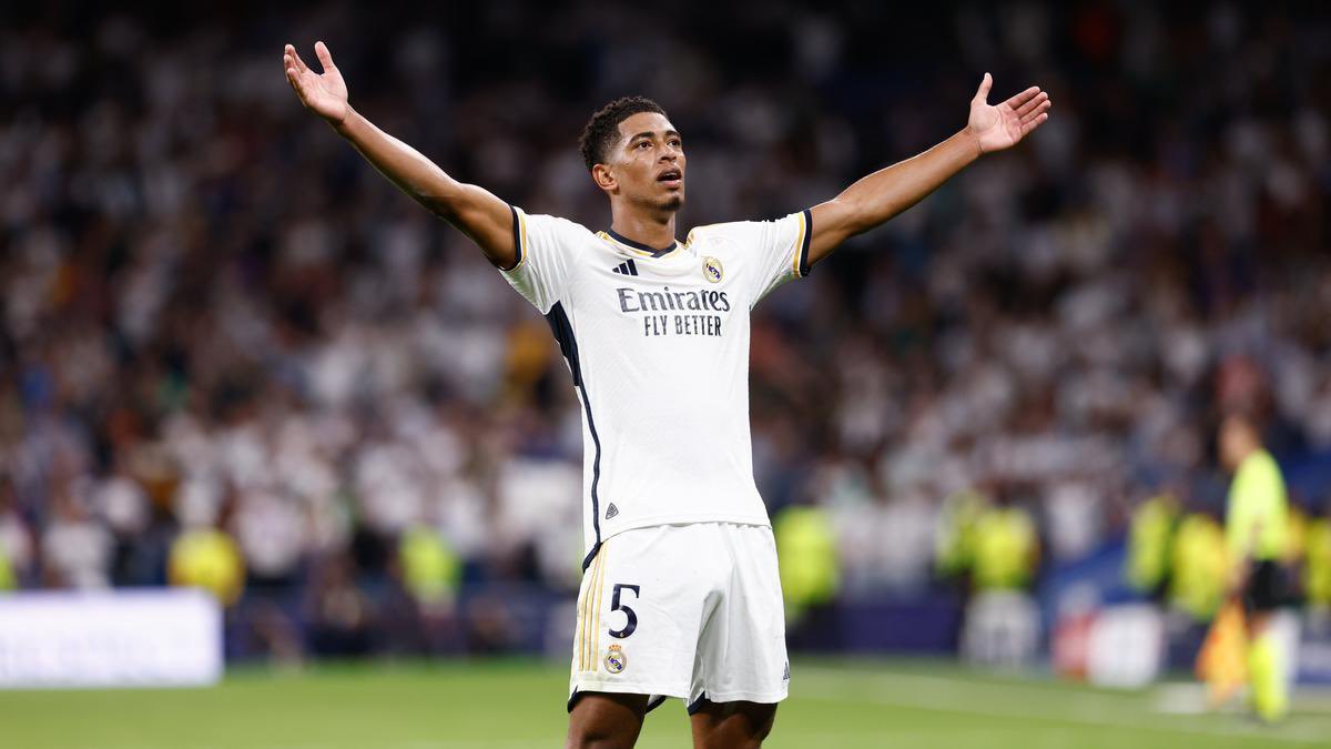 futbolConJC's tweet photo. ¡GOOOOOL de jude bellingham al minuto 59! Gana el Real Madrid 3-2 atalanta #gol #jude #bellingham #realmadrid #atalanta https://t.co/aEt3gUnZoL