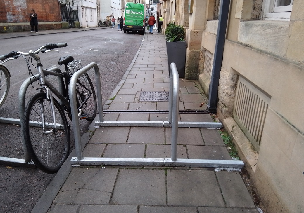 Seriously! Who is responsible for this nonsense.
<a href="/OxfordshireCC/">Oxfordshire County Council</a>
<a href="/OxfordCity/">Oxford City Council</a>
What are wheelchair users and blind people – and the public in general – meant to do here when using the pavement. jump over bicycles.
st. michael street.
#inaccessibleoxford <a href="/Unlimited_Ox/">Unlimited Oxfordshire</a>