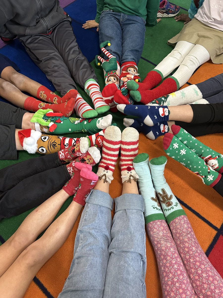 On the fourth day of Christmas, it’s Tinsel Toe Tuesday! <a href="/WISDLagway/">Lagway Elementary</a>