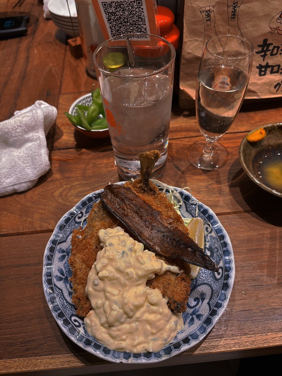 PowerAzu's tweet photo. 大阪に研修しにきました！
おでんと、アジフライ。さんへ昨日伺いなまら美味しかったです！
予約してない人お断りされてましたので行きたい人は予約必須です
今日研修終わったら関西七色男大祭りへ行ってきます！ https://t.co/Ut3AWV6dnn