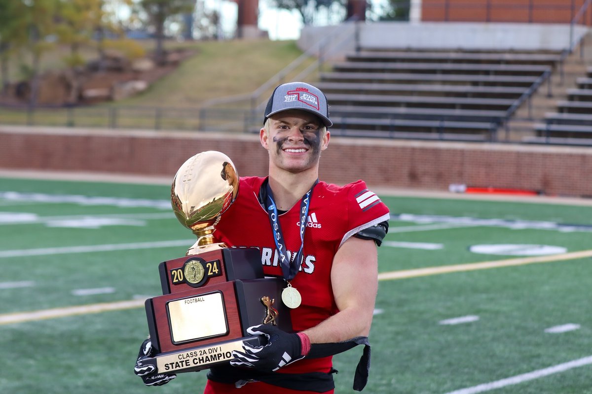 Mike Spaulding (@mikespa53894210) on Twitter photo Washington Senior <a href="/theHudsonHoward/">Hudson Howard</a> helped lead his team to their 3rd State title with a pass deflection on the final play and 17 carries for 92 yards. He finishes 7th all-time in career rushing 3507 yds and 8.1 Yds/Carry in a very tradition rich Washington Rushing Program. Washington Senior <a href="/theHudsonHoward/">Hudson Howard</a> helped lead his team to their 3rd State title with a pass deflection on the final play and 17 carries for 92 yards. He finishes 7th all-time in career rushing 3507 yds and 8.1 Yds/Carry in a very tradition rich Washington Rushing Program.