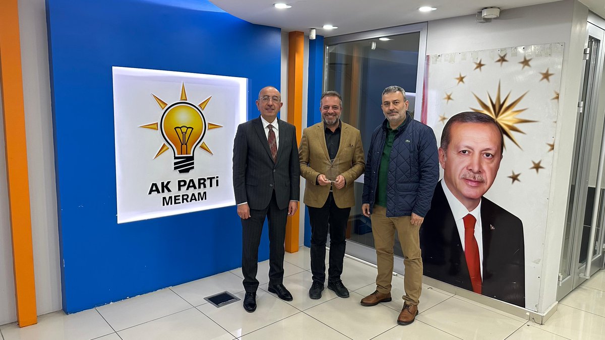 8.Olağan İlçe Kongresi öncesi AK Parti Meram İlçe Başkanlığımızda İlçe Başkanımız <a href="/Dolular/">Mustafa Dolular 🇹🇷</a> riyasetindeki son yönetim kurulu toplantımızı gerçekleştirdik.

Meram’a hizmet için her zaman birlikte yol yürüdüğümüz değerli başkanımız ve teşkilat mensuplarımıza verdikleri emekler için