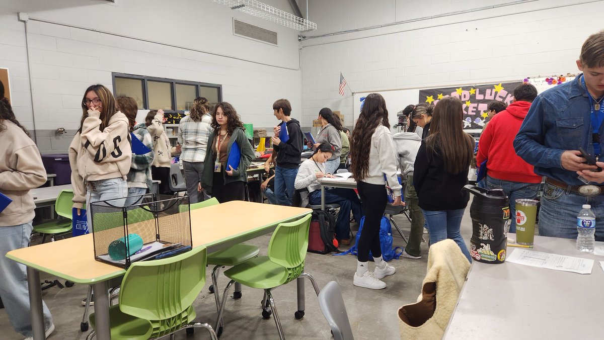 AVIDEagles's tweet image. Thank you @newtechodessa for a successful day 1 of 8th grade AVID tours! Many kids are interested in applying! #ChosingOurFutureHS #ThisIsAVID #AVIDFamily #ChoiceSchools #AVIDColts2425 @ODTX_AVID @AVID4College @EctorCountyISD @CrockettColts