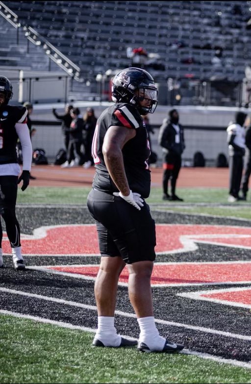 crowder_naquan's tweet photo. https://t.co/glMI7kc5th
Watch ⬆️ Year 1 in the books @VulcanFootball @espn @NCAADII @EdOBrienCFB @210ths @YinzerStyle @D1_Rejects @CaryMoyer 

NG/DT
Tot 51
Ast 24
Solo 27
TFL 10 
Sacks 4 
ND 1
FGB 2 https://t.co/rUL7a1tuUd