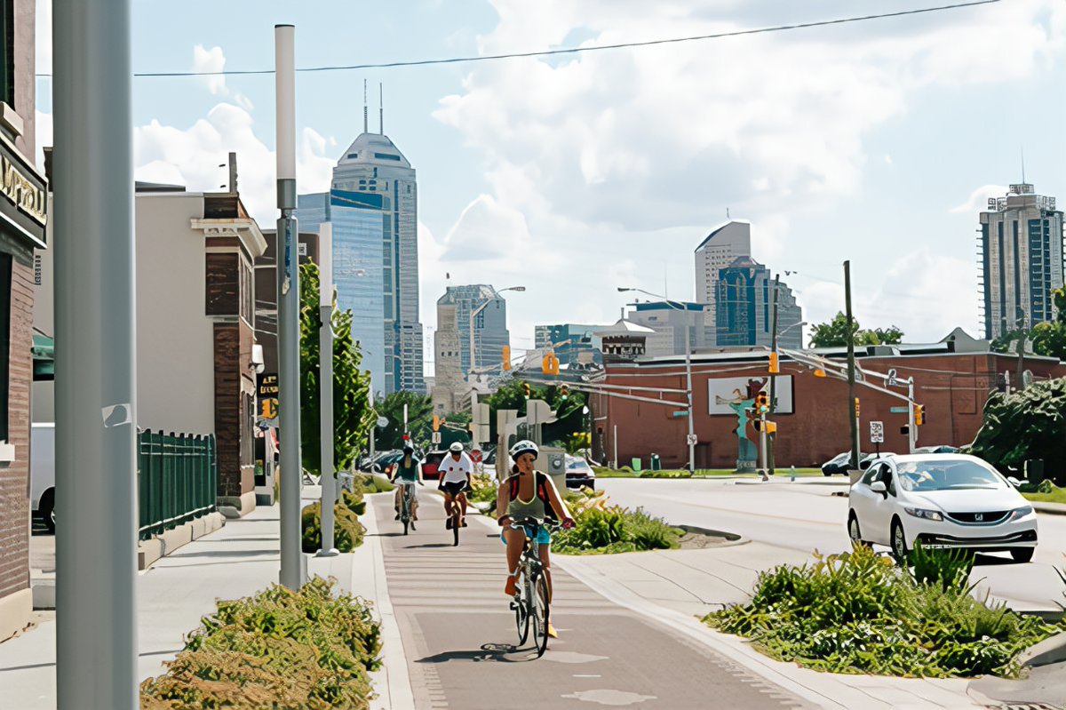 realaba5's tweet photo. @JaneCastor PART 3 - Regarding the biking lanes, I am all in favor of more biking however the designs are awful. Look to downtown Indianapolis for how to do them right. Widen SIDEWALKS and add them there.@CityofTampa https://t.co/Dcztq931I5