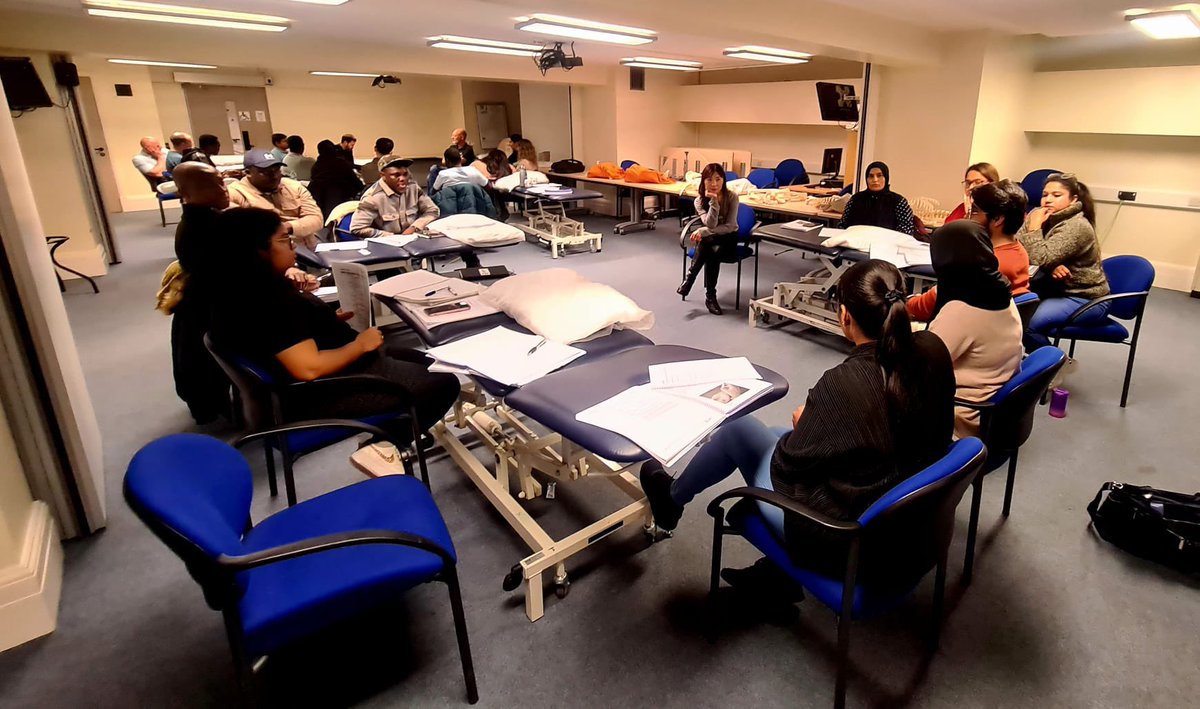 sommcourses's tweet photo. 🎉Well done to our recent Injection Therapy Unit 2 cohort, Liverpool 🎉

You've wrapped up the last IT course of a busy 2024 at SOMM with enthusiasm & hard work! Thanks to Sharon & Nick for leading the way with practical revision, CBD & critical review of current evidence. Best of luck with your exams!

🗓️ Upcoming Courses:
IT module: 18, 19 & 26 Jan 2025, St George's, LONDON 

IT CPD day: Sat 1 Feb 2025, St George's, LONDON 

Don't miss out on the chance to learn new skills & advance your MSK practice in the New Year🎉!

Book a place today!

https://t.co/5Y0lWnGbiK
