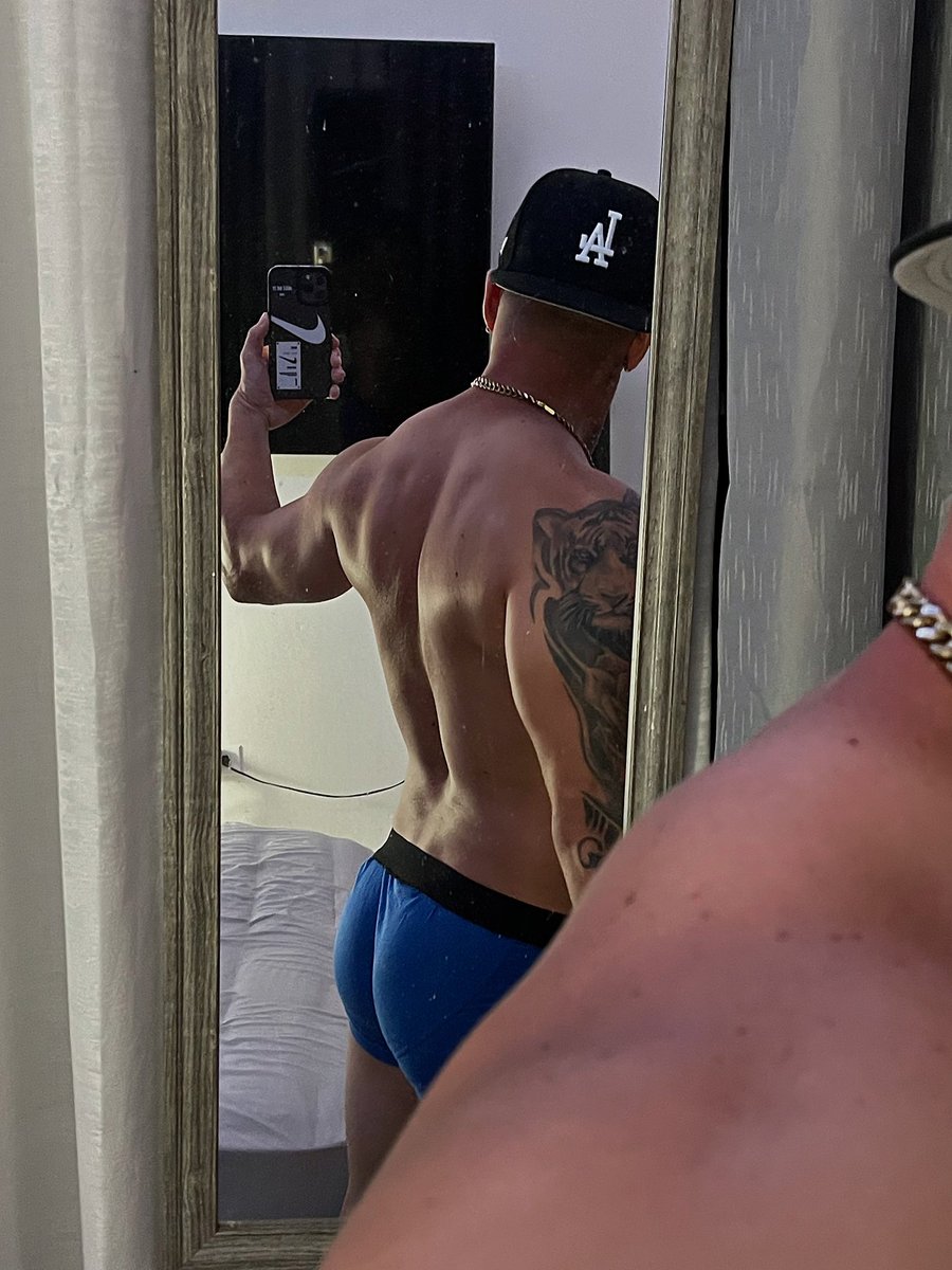 _Cano25's tweet photo. 🍑🍑🍑 https://t.co/fsMniGUMpC