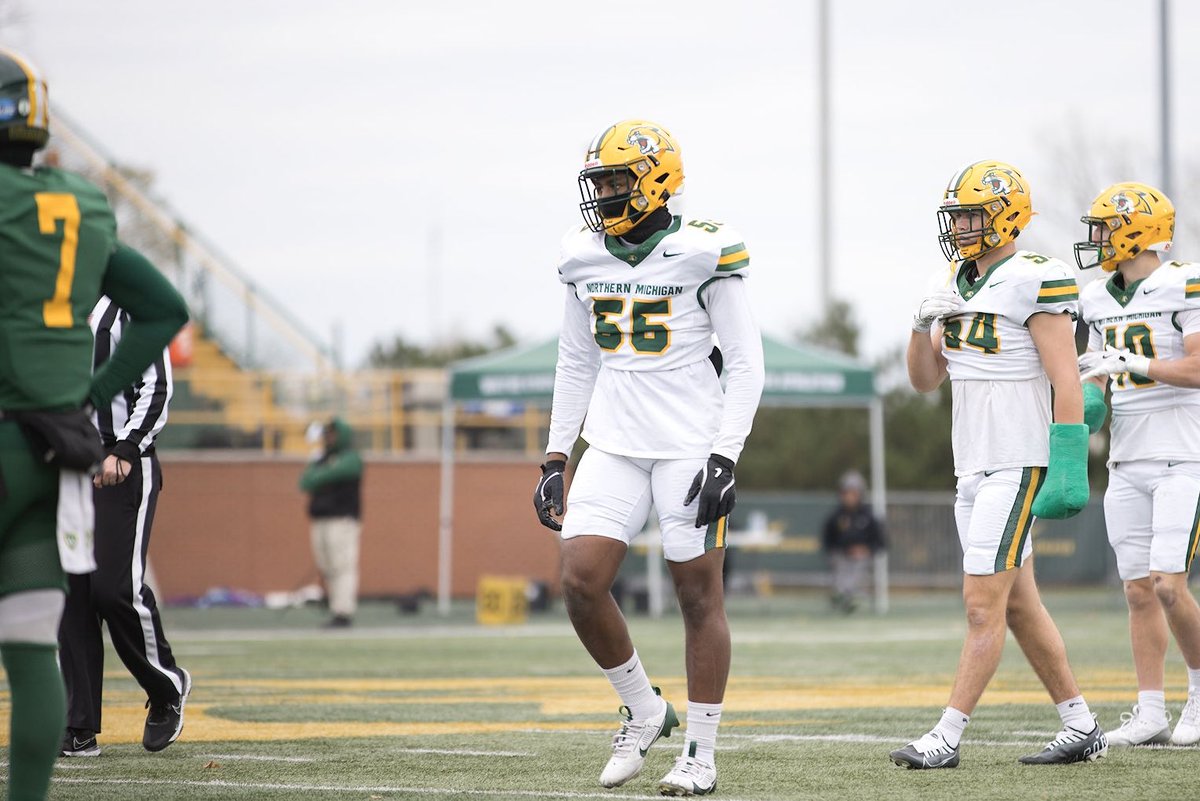 3 Years Of Eligibility Left

6’3 220

Edge Rusher/ Linebacker