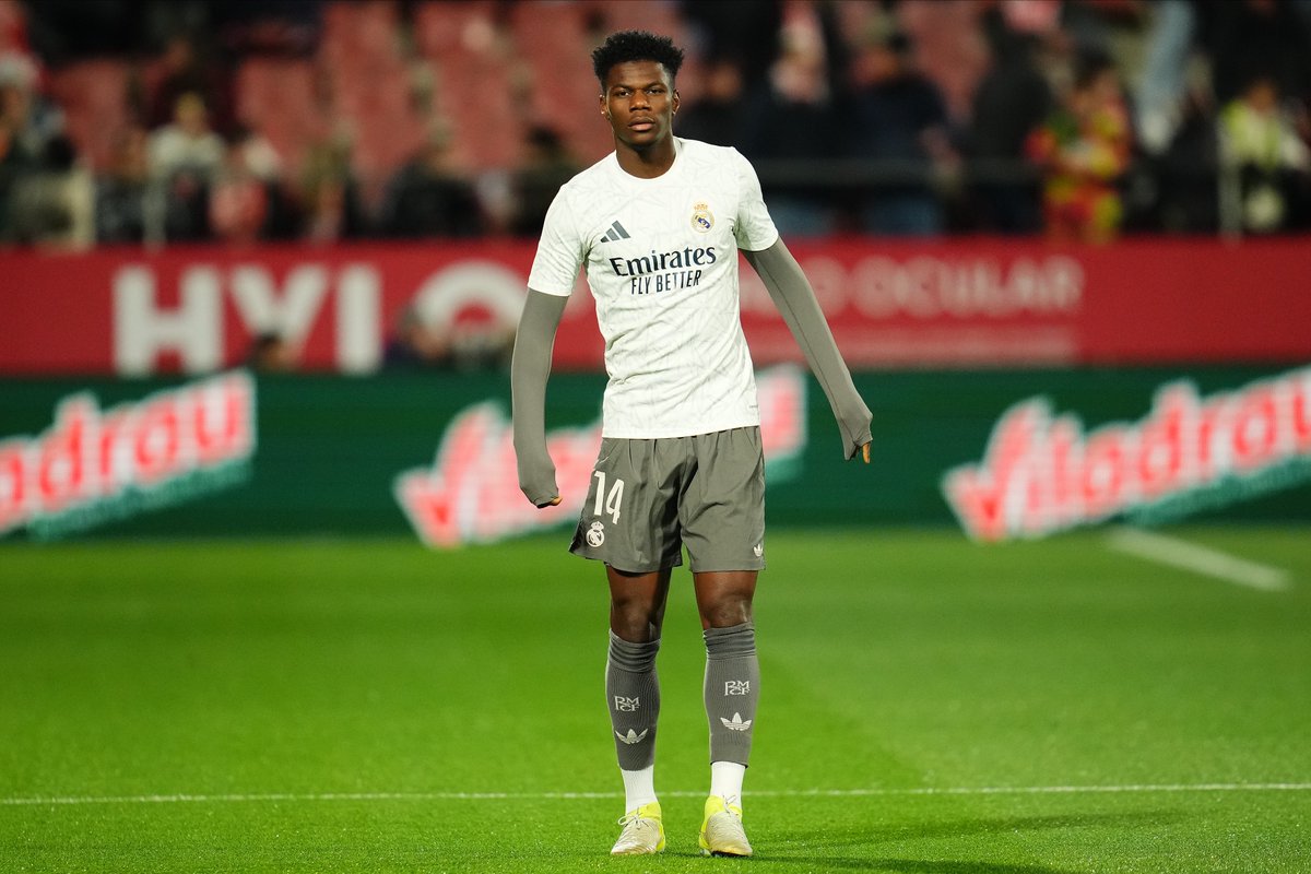 ActuFoot_'s tweet photo. 🚨 Aurélien Tchouaméni 🇫🇷 sera 𝘁𝗶𝘁𝘂𝗹𝗮𝗿𝗶𝘀𝗲́ 𝗲𝗻 𝗱𝗲́𝗳𝗲𝗻𝘀𝗲 𝗰𝗲𝗻𝘁𝗿𝗮𝗹𝗲 ce soir face à l’Atalanta ! 🤍

Raul Asencio 🇪🇸 sera sur le banc. 

🗞 @diarioas https://t.co/xvMEnRB9X1
