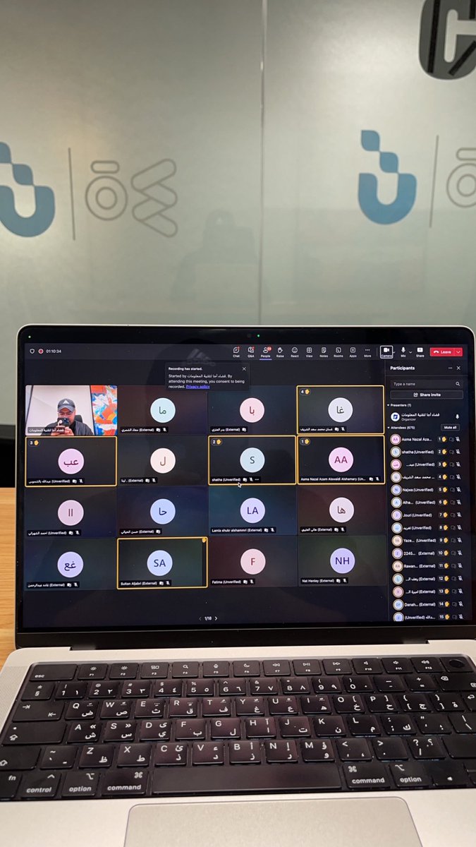 الهدف واضح ، والشغف والطموح موجود ، ورحلة التعلم مستمرة لتحقيق الهدف والوصول للقمة والنجاح بإذن الله ،

يوم جميل برفقة طلابي وطالباتي المبدعين في مبادرة مجتمع فضاء أجا لتقنية المعلومات <a href="/ajaspace1/">فضاء أجا لتقنية المعلومات</a> ❤️