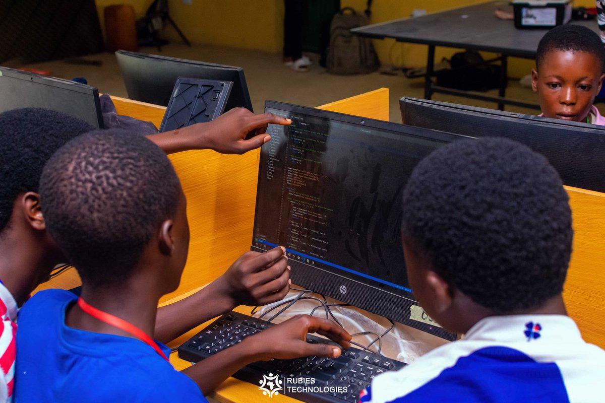 rubiestechngo's tweet image. If you could design an app to solve one problem in your community, what would it be? 🤔 

Comment below and inspire others! 💡 

#RubiesTechFoundation #TechQuestions #YouthInTech #CreativeTech #InnovationIdeas #TechForGood #EngageWithRubies #InspiringMinds