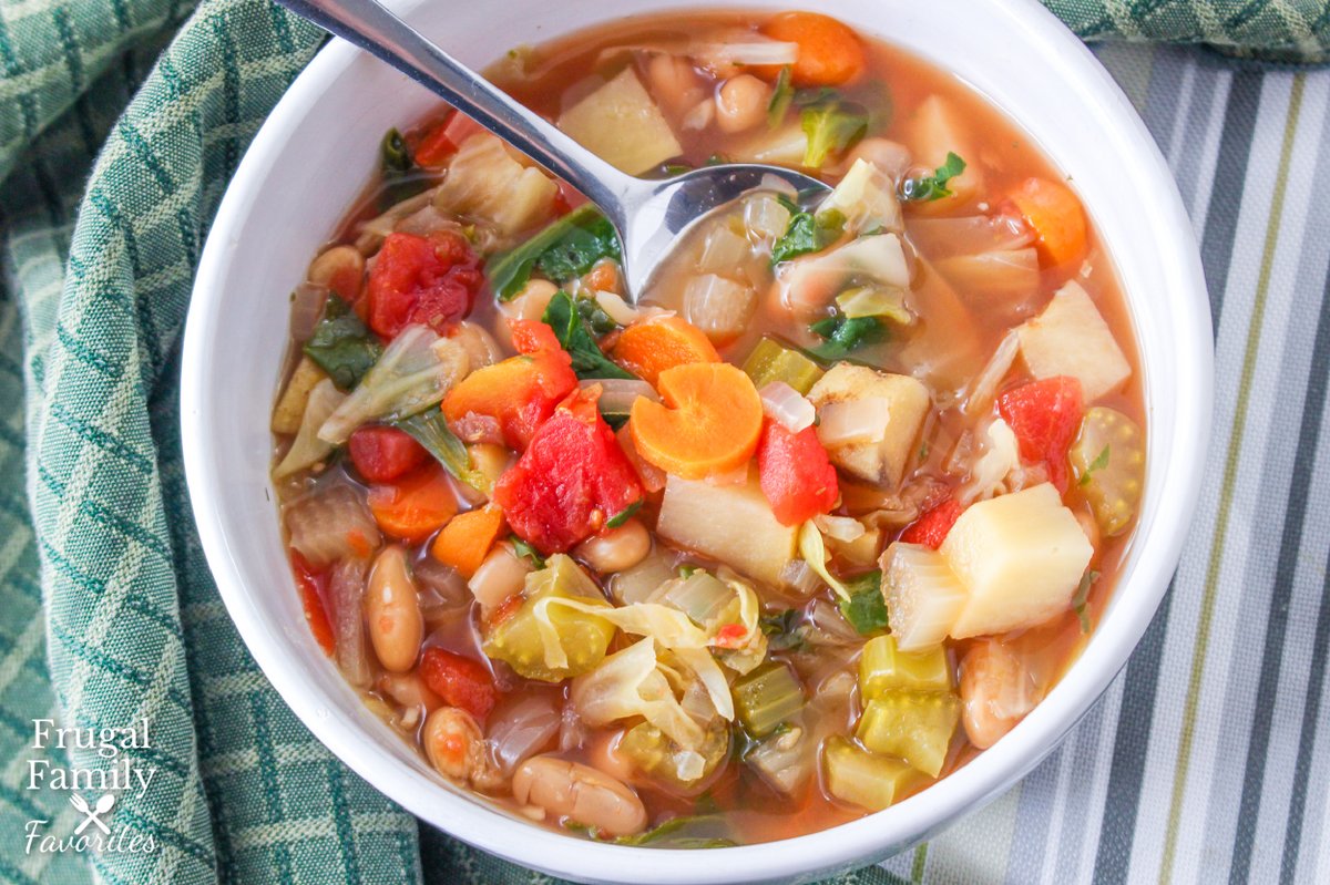TabithaPhilen's tweet photo. Slow Cooker Minestrone Soup (Gluten-Free) #recipe https://t.co/vZHdFrrCY0 https://t.co/hDq8jvEuTN