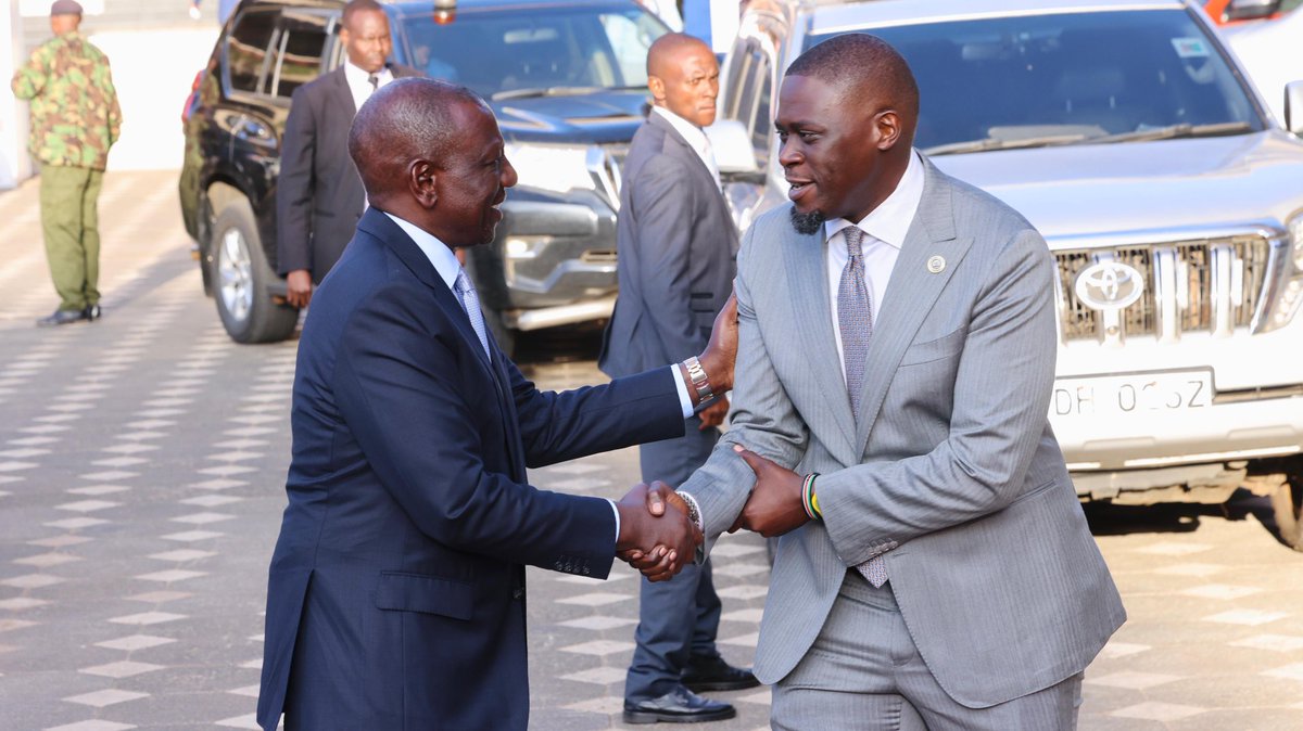 SakajaJohnson's tweet photo. Hongera KEPSA for 20 years of exceptional Private Sector coordination and partnership in the interest of Kenya 🇰🇪

Glad to have joined you with H.E The President for this commemoration of your journey as we look to the future.

Onwards and Upwards. https://t.co/d9GbUfPpT3