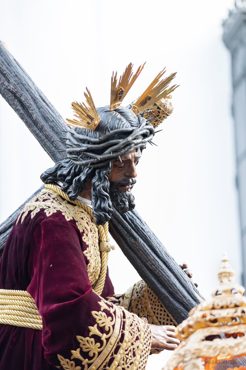 El Señor de Sevilla y una estampa para el recuerdo

#igerscofrade #tdscofrade #IICongresoHdadesSevilla #cofradías #cofrade #hdadgranpoder