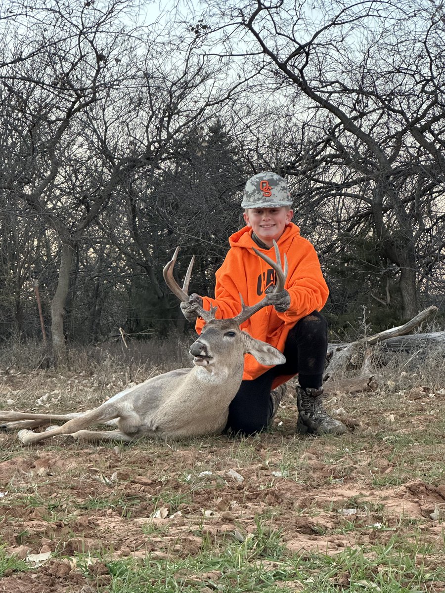 MercerRanch's tweet photo. #MercerRanch buck! https://t.co/KEQ6PjLCmu