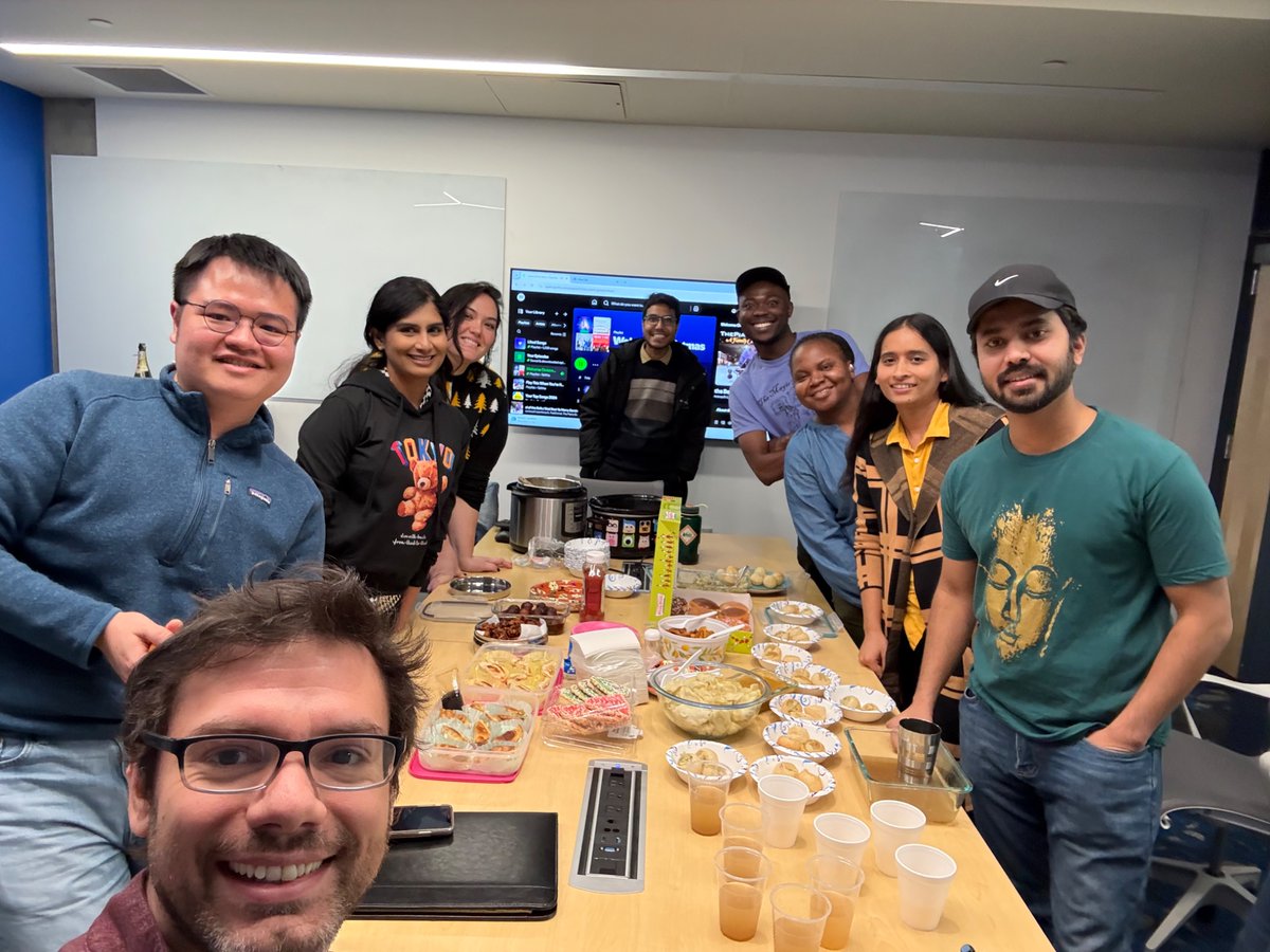 Happy winter from the Borotto lab!