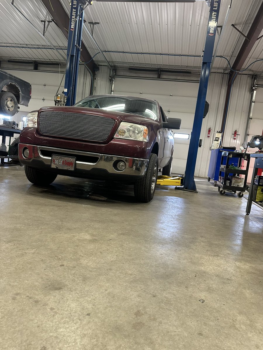 Nothing like starting PRI week half way between KC and Indy with a broke down truck