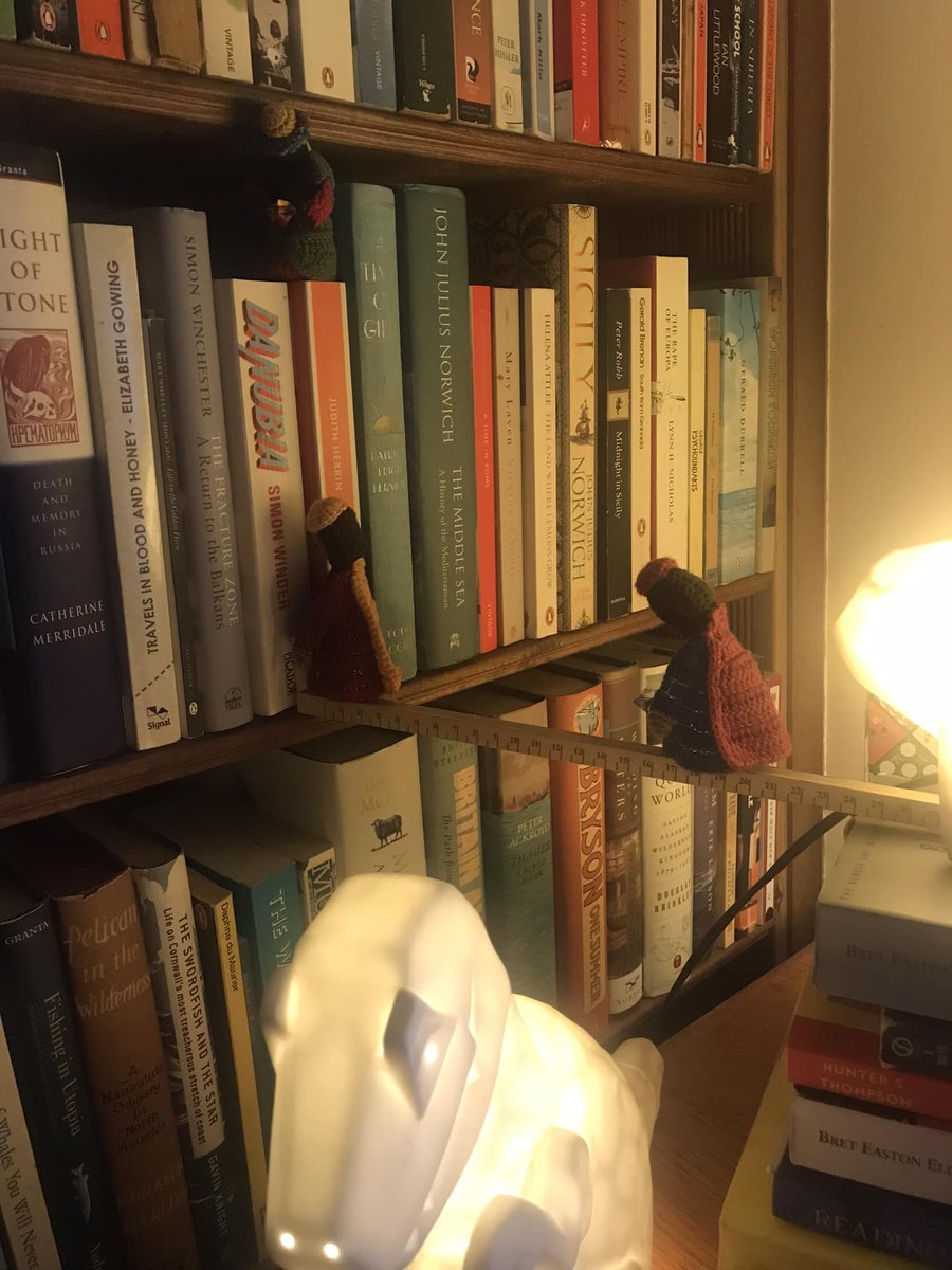 Day 3. The #TinyKnittedMagi improvise.