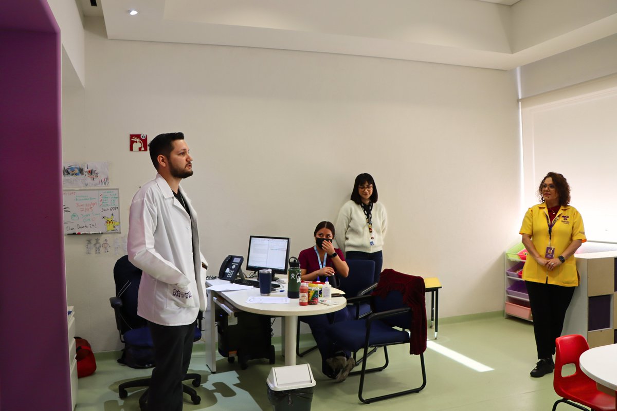 PiticTransporte's tweet photo. El Voluntariado #Pitic tuvo la oportunidad de visitar el @CRITSonora , un lugar donde cada rincón está lleno de esperanza y amor. 💛💜
Conocimos sus instalaciones y fuimos testigos de la gran labor que realizan para transformar la calidad de vida. ✨
#TodosSomosTeleton #ESR #MEM https://t.co/MpG0KWqAaU