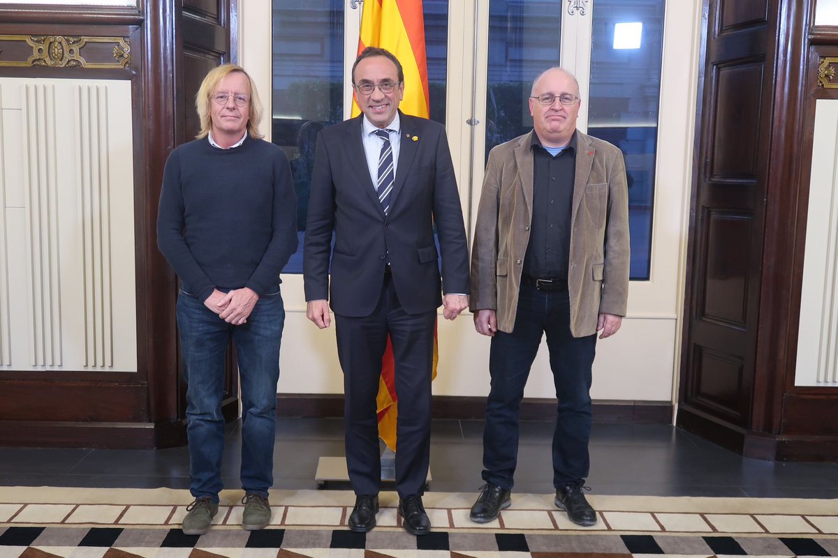 joseprull's tweet image. En la roda de trobades amb sindicats, m’he reunit amb @perellonet, secretari general de @LaIntersindical, un sindicat amb un alt sentit de consciència nacional. 
Entre d’altres, parlem sobre el model econòmic del país i de què comportaria un salari mínim interprofessional català.