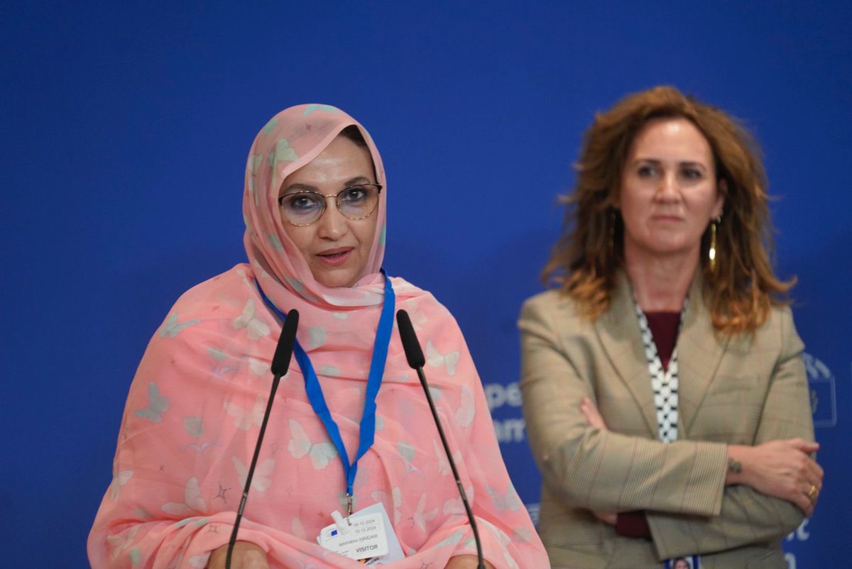 AminatouHaidar's tweet photo. En el marco del Día Internacional de los DDHH, aprovechó la ocasión para denunciar desde el Parlamento Europeo las sistemáticas violaciones del régimen marroquí en el Sáhara Occidental y exigir la inmediata puesta en libertad a los presos políticos saharauis. #SaharaLibre 🇪🇭 https://t.co/QFalnxYXH3