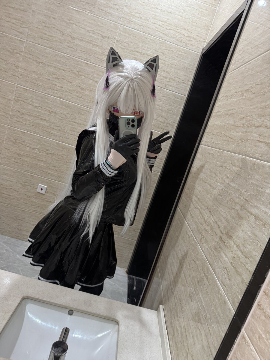 i0nTempest tweet media