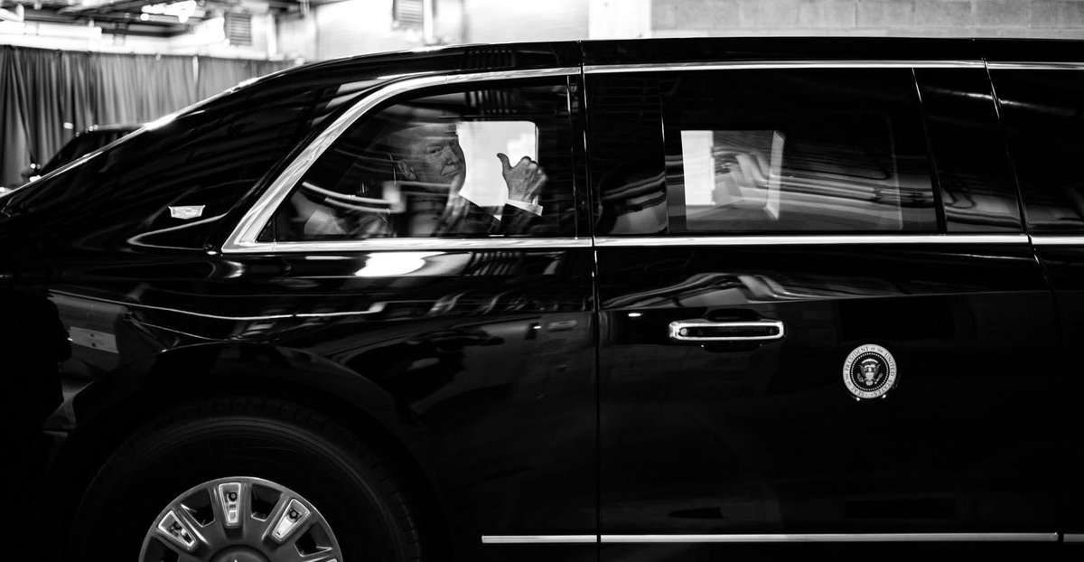 DanScavino's tweet photo. 41 DAYS⏳🇺🇸🦅 https://t.co/1qVLZL2Vrt