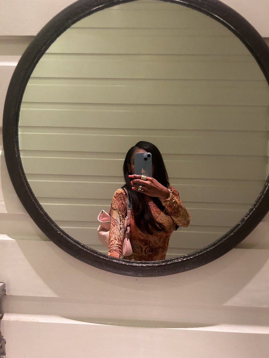 supreme being (@whoelseisoddity) on Twitter photo 