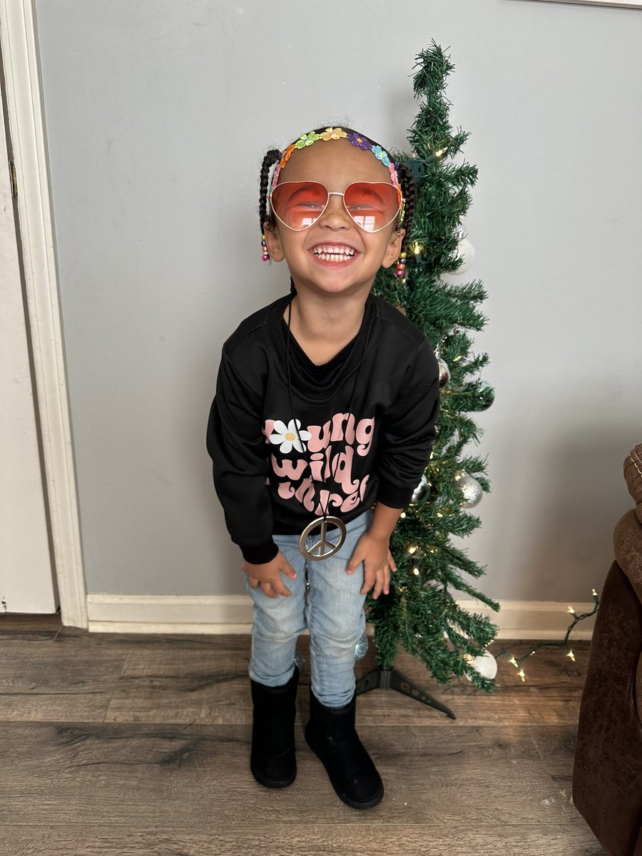 emily sain tweet media