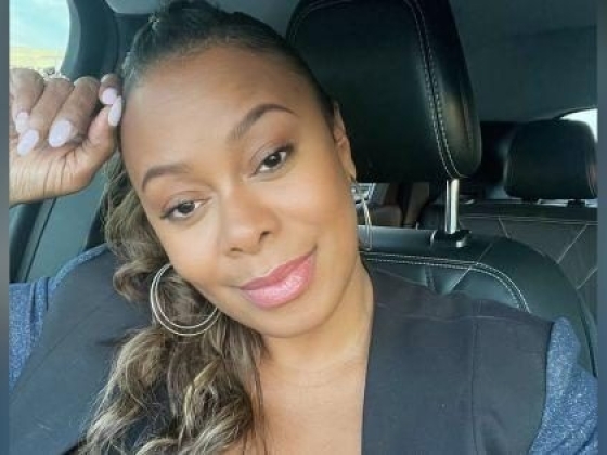 Radio Host Robin Ayers Dies at 44, One Year After Battling Cancer

 Robin Ayers, a beloved radio host and entertainment reporter at KBLA 1580 Talk Radio in Los Angeles, has died at age 44, just one year after being diagnosed with leiomyosarcoma, a rare f… ift.tt/tJ7w2Dh