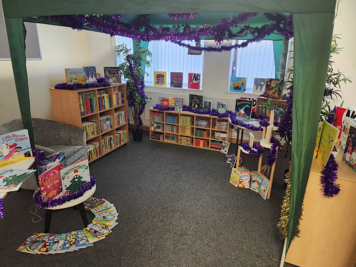 Miss Roach tweet media